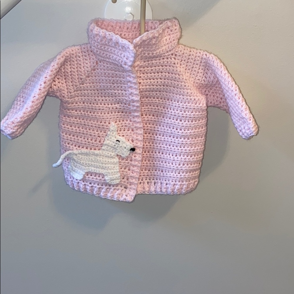 New handmade 0-6 month pink sweater dog appliqué - Picture 7 of 7